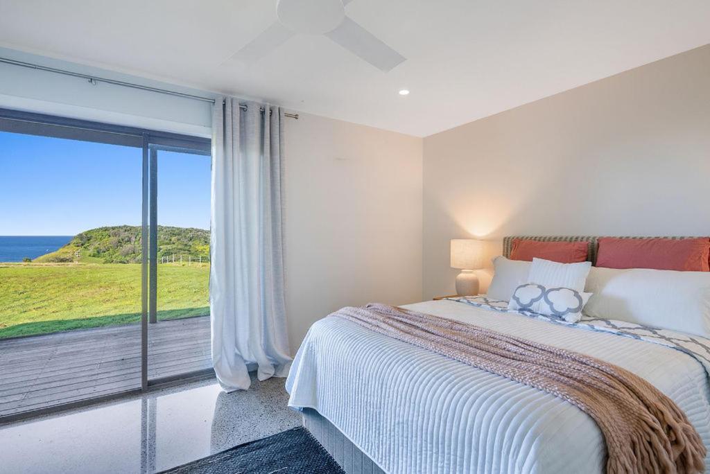Villa Blue Seas Lennox Head Esterno foto